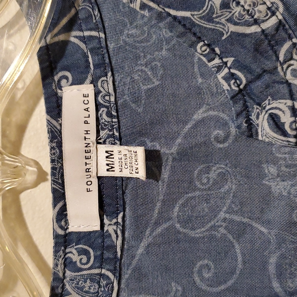 Ladies Top - Picture 2 of 5